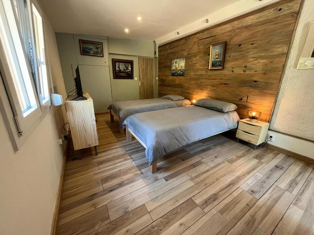 Готель Casa Gecko Vilajuiga Екстер'єр фото