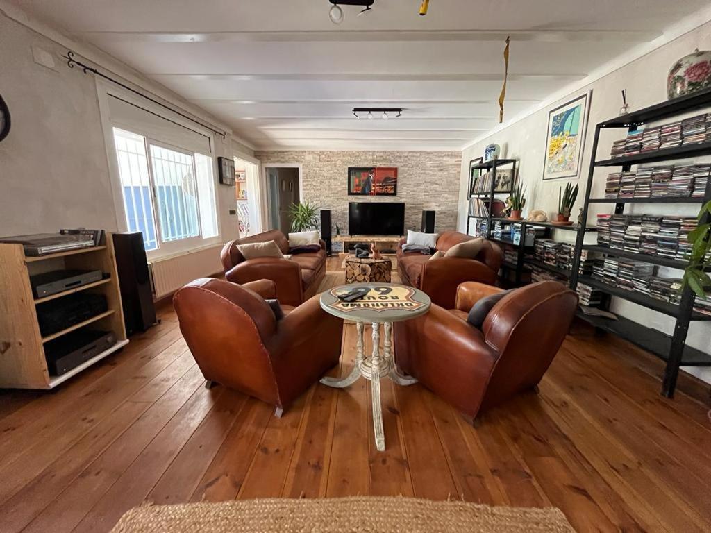 Готель Casa Gecko Vilajuiga Екстер'єр фото